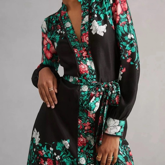 By Anthropologie Midi Shirt Dress size M Black Green Handkerchief Work Career - Picture 3 of 4